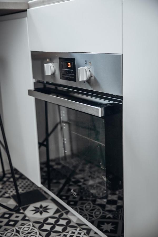 Appartement Neuf, Moderne Et Confortable! Ernee ภายนอก รูปภาพ